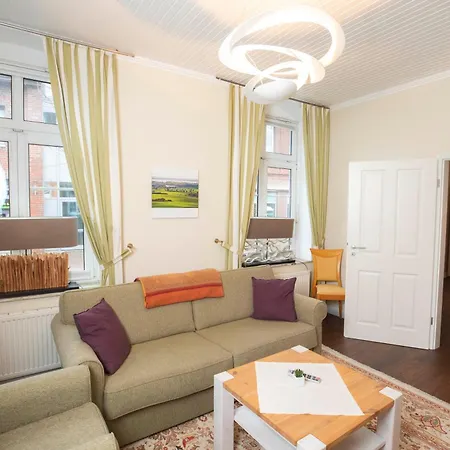 Отель Hotel Villa Tripaldi Шёнберг-ин-Гольштейн